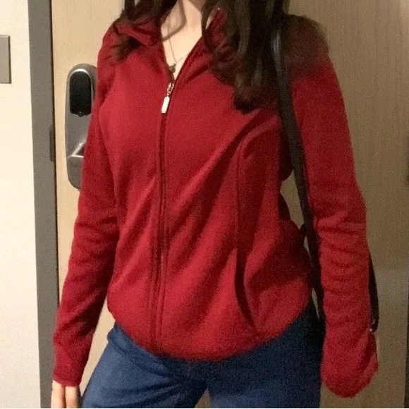 Red Iyla Zip - Picture 1 of 6